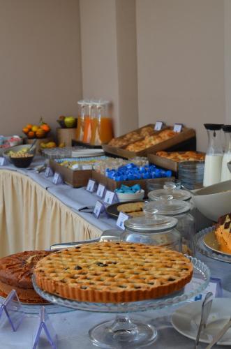 Comida en o cerca de este hotel