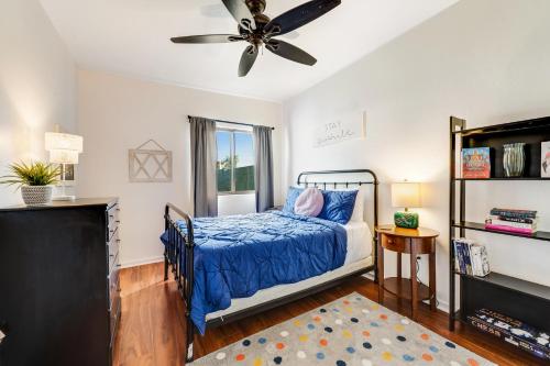 a bedroom with a bed and a ceiling fan at Piestewa Peak Vista in Phoenix