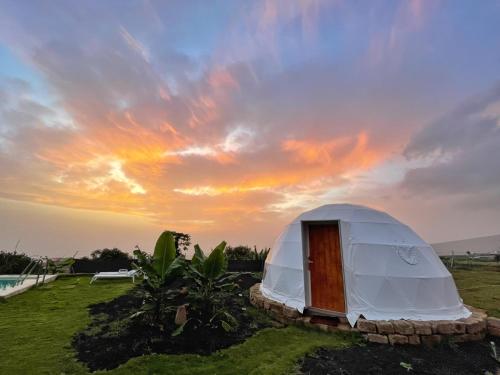 Amanecer o atardecer desde el campamento o alrededores