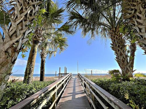 Regency Isle 703 Condo – Photos 4
