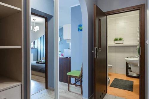 Ένα μπάνιο στο Apartament 6 w centrum 5 min od Krupówek, Parking