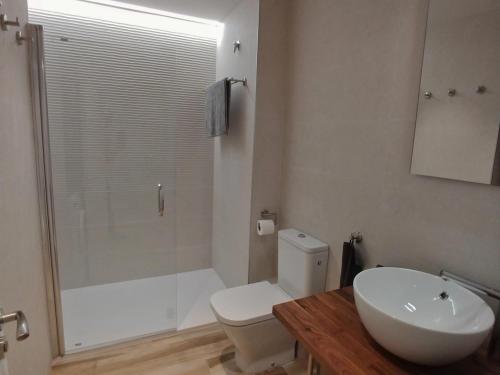 A bathroom at Piso Allada 1 Ref 1195