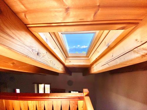 GignodにあるAttico panoramico con soppalcoのギャラリーの写真