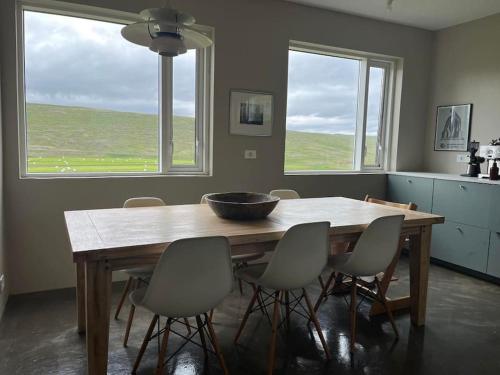 Fotografie z fotogalerie ubytování Óspaksstaðir- New Renovated Farm in Hrútafjörður v destinaci Staður