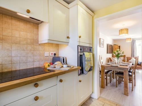 Swallowtail Cottage – Photos 4