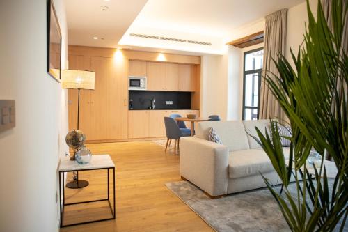 nQn Aparts & Suites Sevilla photo 24
