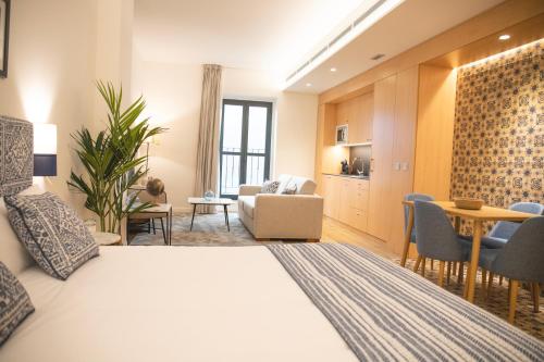 nQn Aparts & Suites Sevilla photo 87