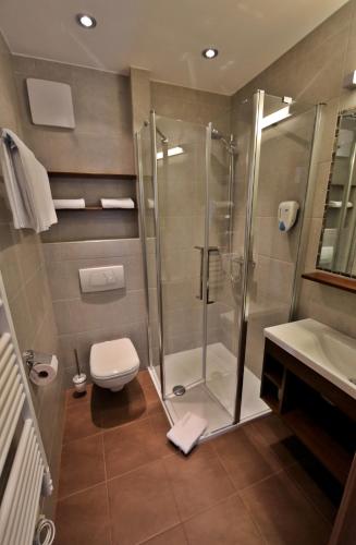 Salle de bains dans l'établissement Gästehaus Thomahan