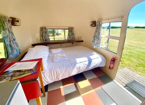 Gambar di galeri bagi Retro Staycations di Ryde