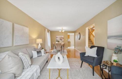 Private Room - Sweet Suites Whitby – Photos 3