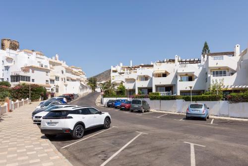 UrbanChicMalaga Sea View All Year Pool 10m from Beach and Shops in Torremuelle