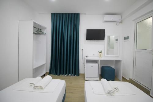 Lengu Holidays Houses