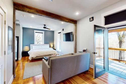 151 Spring - Suite F – Photos 2