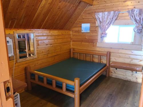 Sicamous RV & Cabin Resort – Photos 2