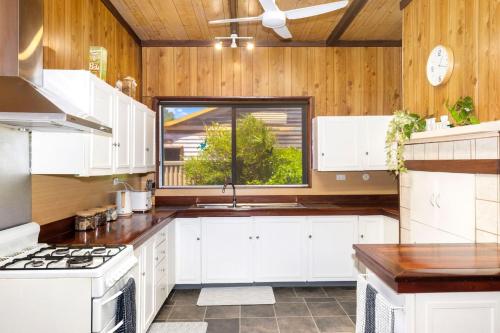 Η κουζίνα ή μικρή κουζίνα στο Our Humble Home Nannup