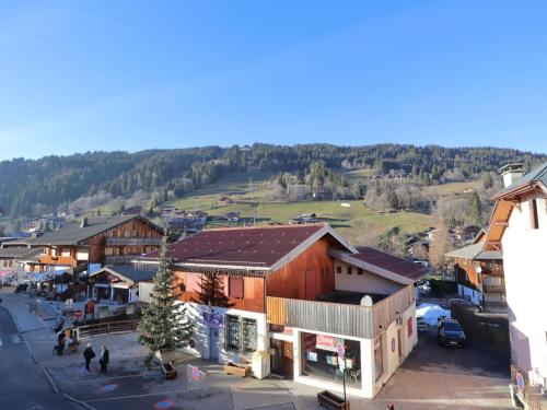 Appartement 6 personnes avec balcon, cœur du vieux village, proche remontées mécaniques et commerces