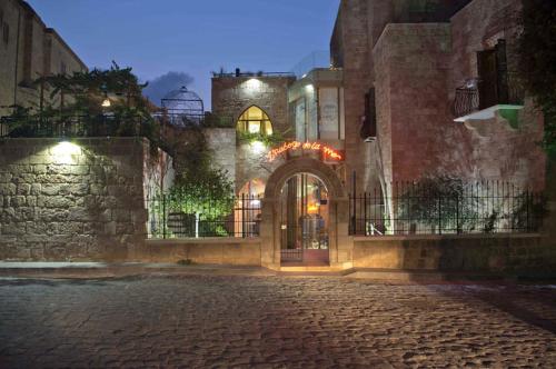Fotografie z fotogalerie ubytování L'Auberge de la Mer v destinaci Batroûn
