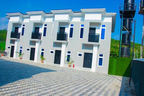 Devon’s Villa & Apartments – Photos 3