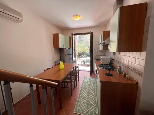 Кухня или мини-кухня в Villa Pinta - Key to Villas

