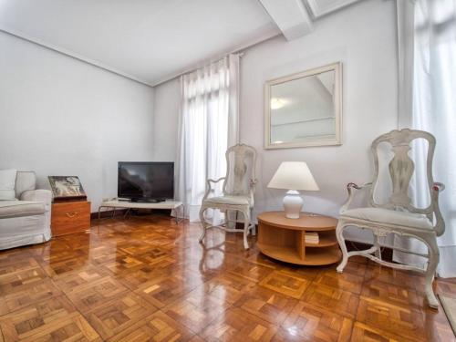 APARTAMENTO EN GROS, SAN SEBASTIÁN Zurriola Beach