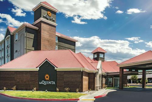 a rendering of the front of a hotel at La Quinta by Wyndham Las Vegas Summerlin Tech in Las Vegas