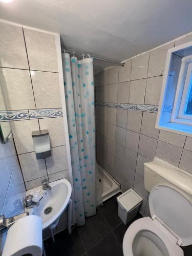 Un baño de Goodwood Hotel