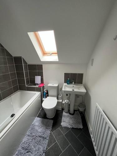 148 Mansell Road photo 60