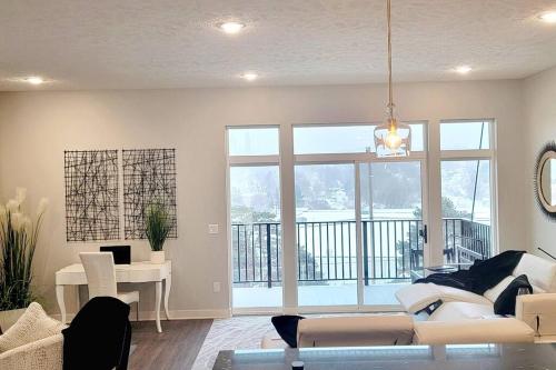 Omaha Prime Midtown Penthouse Condo – Photos 3