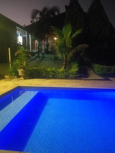 Kolam renang di atau dekat dengan Casa com piscina - itupeva