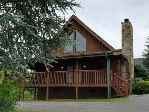 Story Brook: Beautiful true log cabin! Close to Dollywood, State Park, and more! photo 1