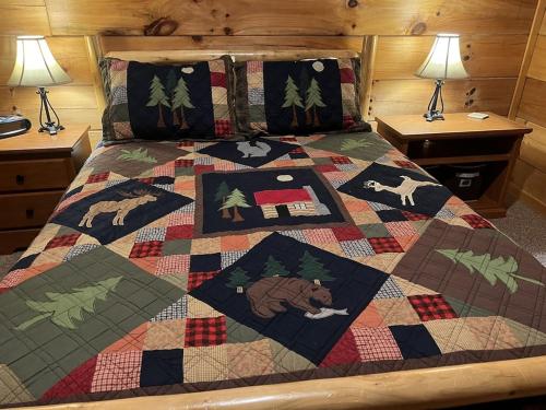 Story Brook: Beautiful true log cabin! Close to Dollywood, State Park, and more! photo 31