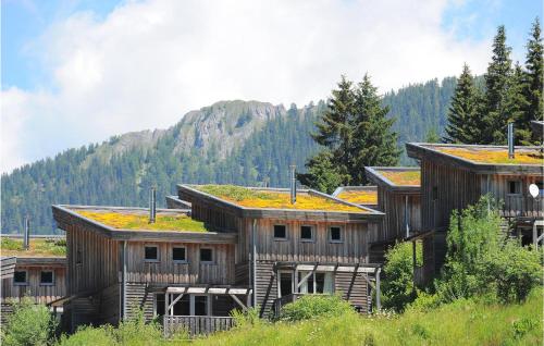 Das Gebäude in dem sich das Ferienhaus befindet