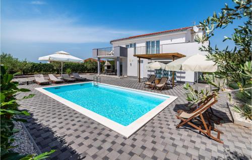 Gorgeous Home In Debeljak With Wifi