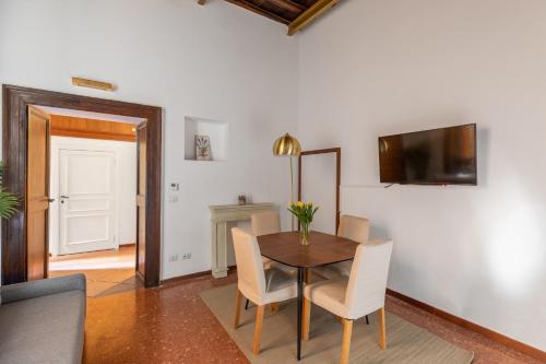 iFlat The Centrality Apartment