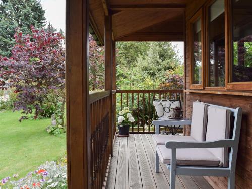 Gallery image of Lakeside Cabin in Kingston Blount