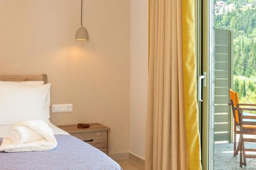 Letto o letti in una camera di Milos Mountain - Villa Nikitas