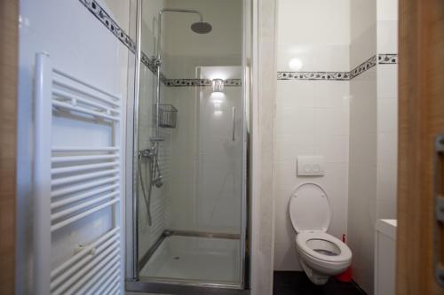 ห้องน้ำของ ATW Apartments