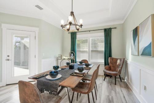 Emerald-Gem-Inn • Laguna Haven/Beach Home! photo 18