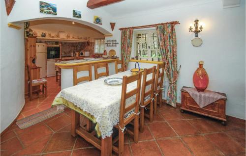 Nice Home In Sainte Maxime With Wifi