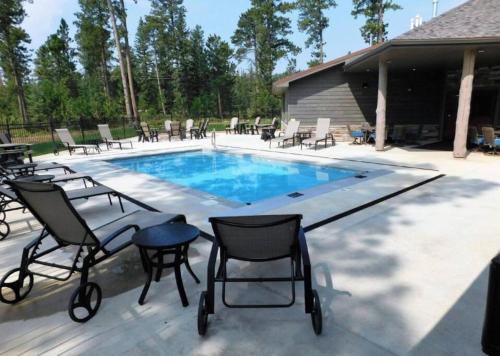 Piscina en o cerca de Trax N Trailz Lodge