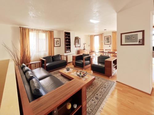 Old Town luxury apartment – Photos 3