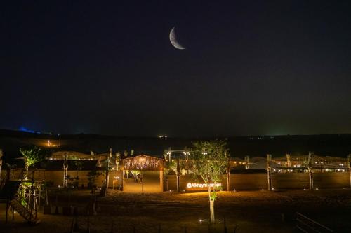 Al Khayma Camp "Elite Glamping & Dining in Experience"