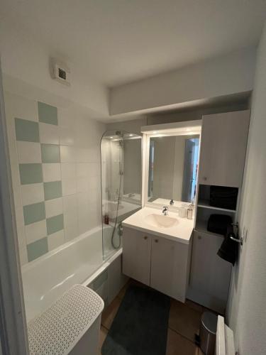Ένα μπάνιο στο Appartement 3* tt équipe proche océan