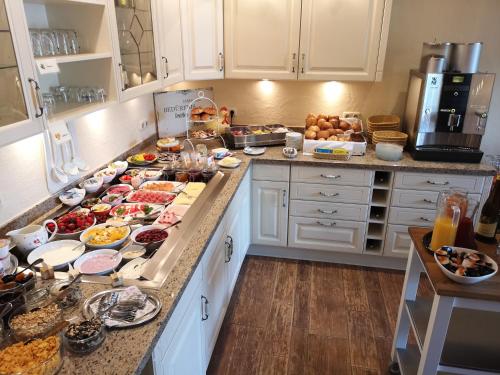 Kuchyň nebo kuchyňský kout v ubytování Ferienweingut Villa Hausmann