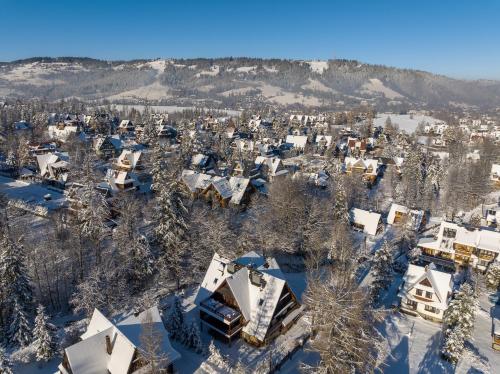 RentPlanet - Śpiący Rycerz im Winter