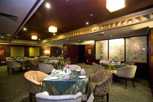 Restaurant o un lloc per menjar a Hotel Sarina
