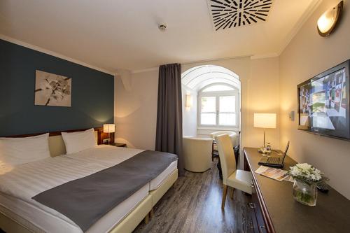Old Lake Golf Hotel - Standard Double Room
