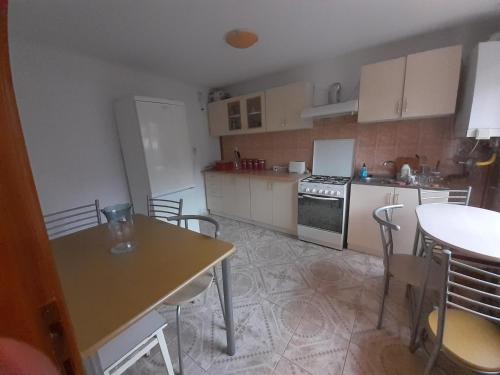 Majoituspaikan Casa Didy keittiö tai keittotila