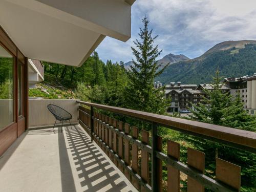 Spacieux duplex 3P avec wifi et balcon sud, parking inclus, près des pistes à Val-d'Isère