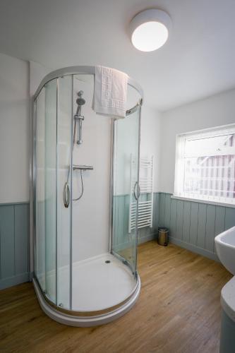 Ένα μπάνιο στο Waverley B & B